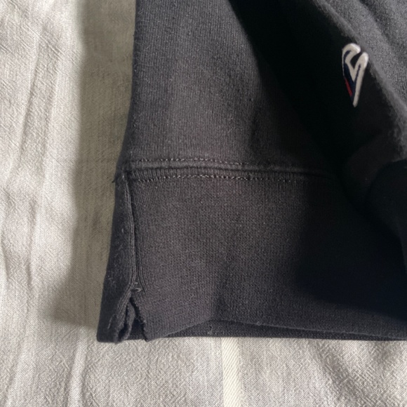 Champion Crewneck Sweater - Picture 5 of 5